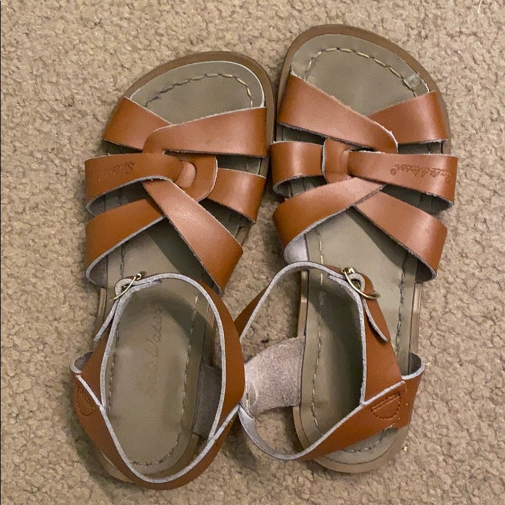 Saltwater Hoy sandals (Children’s size 2)